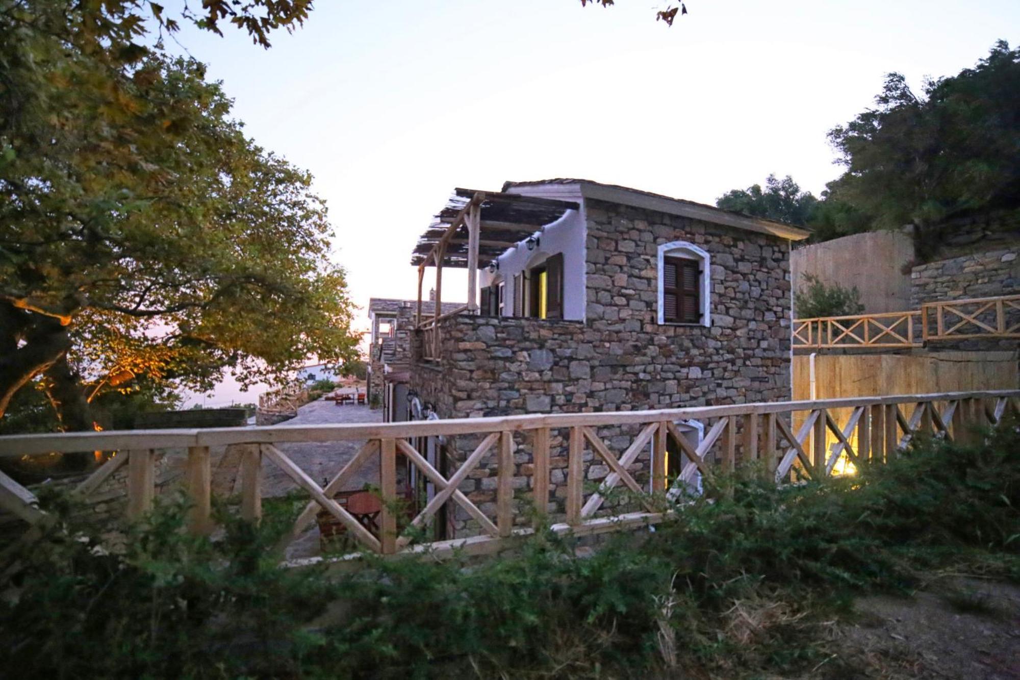 Ικαριων Γη Villa Manganítis Eksteriør billede